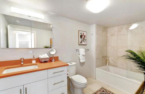 The Penthouse Loft in the Heart of Old Town! - Foto 37