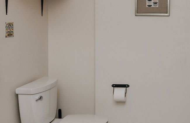 Wyatt's Saloon Guest House 2 - Photo 55