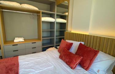 Apê a 450mt Praia da Vila - split, piscina com vista, BBQ e garagem coberta - Photo 12