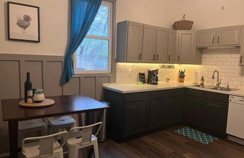 Relaxing Townhouse Downtown Dubuque - Foto 35