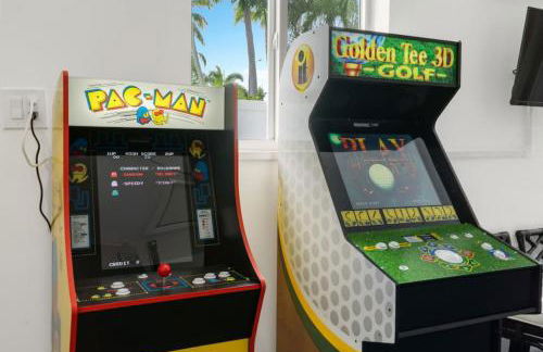 Delilas Chic 3 Bedroom 2 bath Abode with Heated Pool - Foto 32