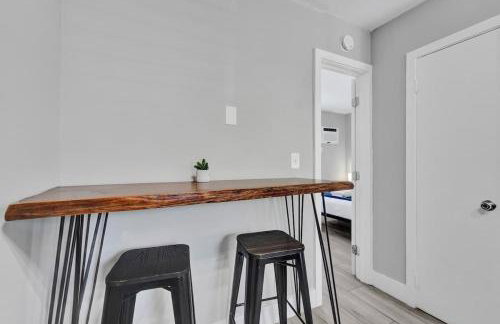 Rustic Retreats Cozy 1BR For 4 Guests Minutes From Las Olas - Foto 3