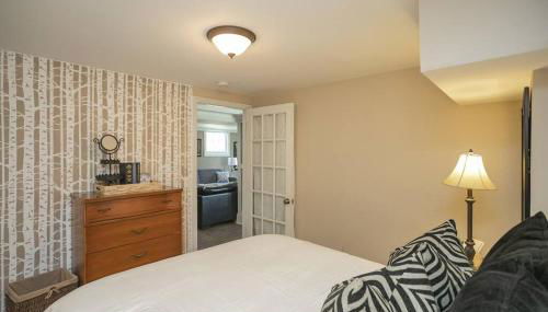 Golf Views, Porch Vibes, 3mi to Broadway! - Foto 4