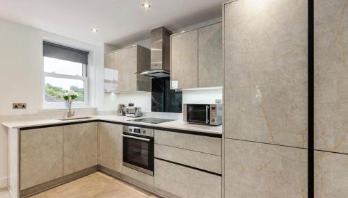 Luxury 2-Bedroom Apartment, Leatherhead, Sleeps 4 - Foto 4
