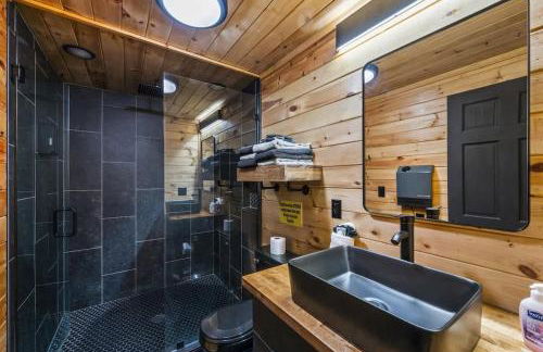 Black Bear Lodge - Fire Pit - Hot Tub - Foto 22