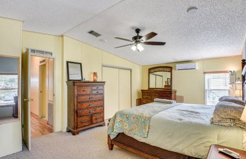 Boat Dock and Waterfront Deck Home in Satsuma! - Foto 12