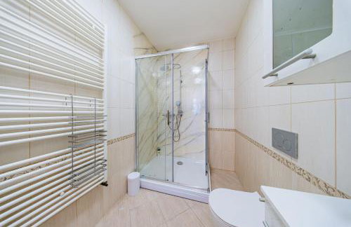 Zagreb 265 & 266 - 3 Bedroom Apartment & 2 Bedroom Apartment - City Centre - Flexible Keybox Entry - Monthly Rent - Modern - Photo 59