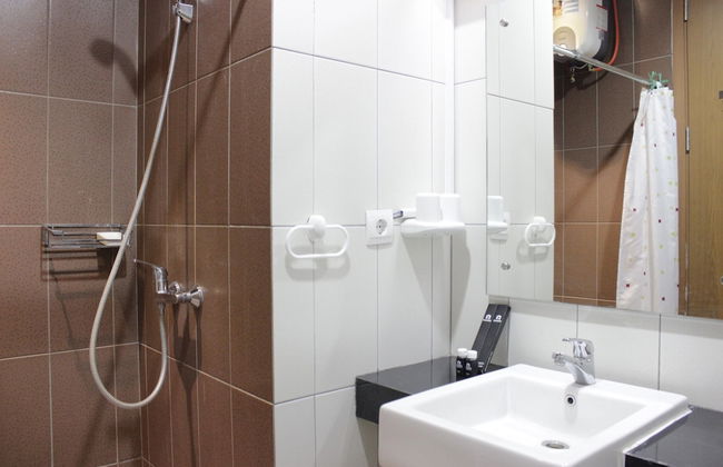 Pleasant 1BR Apartment with Sofa Bed at Dago Suites - Foto 12