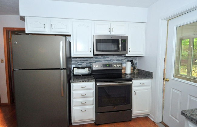 Rosies Creekside Retreat - 3 BR Escape! - Foto 11