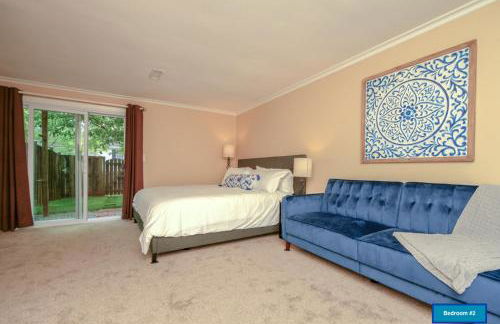 NEW! 3-story Townhome - Private, Self checkin, Quiet. - Foto 16