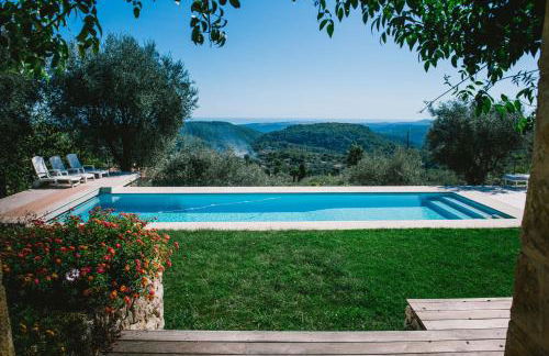villa provençale en pierre avec vue sur la mer, piscine et jacuzzi - Foto 38