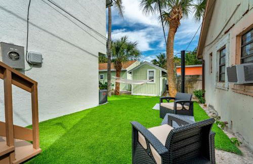 Recently Remodeled Mins from beach+Putting Green - Photo 56