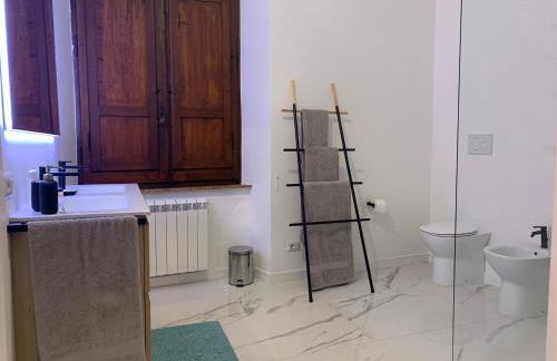 Orvieto: Spacious 3BR 3BA apartment with balcony & patio - Photo 17