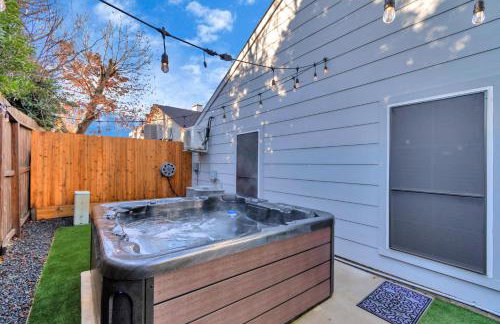 AccessibleGem 3BR Jacuzzi & Air Hockey Sleeps 13 Chinatown - Foto 63