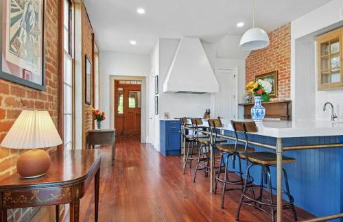 Fab 1838 Garden District 5BR with Parking And Balcony - Foto 33