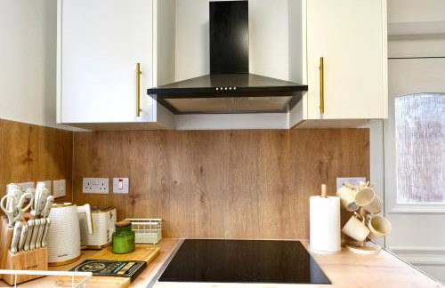 A Luxurious Home with Hot Tub and Man Cave! 9ppl - Foto 44