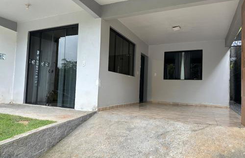 Casa confortável com churrasqueira e garagem - Foto 13