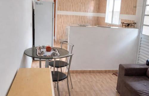 Casa independente e espaçosa em Poços de caldas - Foto 2