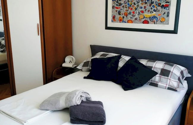 Insideout Apartment - Photo 4