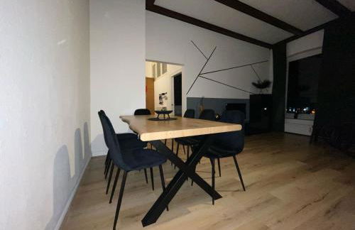 Zentrale Ferienwohnung mit Blick auf den See inklusive Parkplatz und Internet Geschäftsreisende willkommen - Foto 8