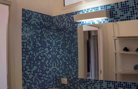 Terrazza finemente ristrutturata di fronte al mare - Foto 11