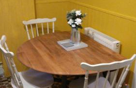 Cosy central 2 bedroom apartment - free parking - Foto 15