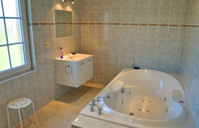 Modern Holiday Home in Somme-leuze With Garden - Foto 28