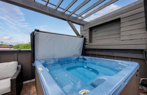 Two Townhomes - Hot Tubs and Rooftop Balconies - Foto 41