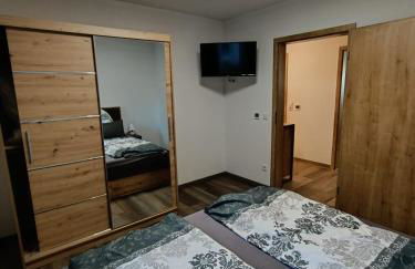 Ferienwohnung AlpakasvomWeissenstein - Foto 24