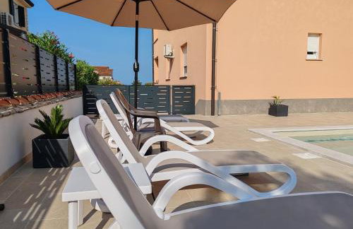 Apartments Oleander Lovrečica-residence with pool - Photo 37