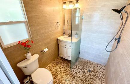 Oceanfront Stay w/ AC, BBQ, Washer/Dryer & Kitchen - Foto 44