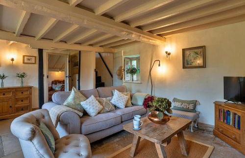 Finest Retreats - The Thatch at Winterborne Houghton - Photo 8