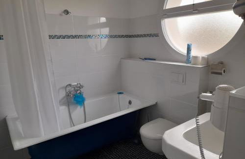 Maison Art Deco-5 salles de bains, 1 suite, piscine, clim, parking - Foto 19