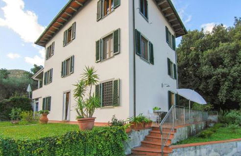Stunning Home In Castelvecchio Di Comp - Foto 8