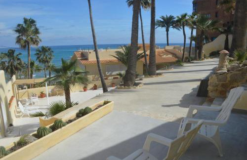 Espectacular Suite Privada a pie de playa y mar en CHALET ROQUETES - Foto 33