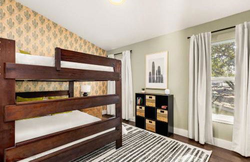 SoCo Cowgirl: Pool, Putt, Karaoke, Spa, 2mi to DT - Foto 55