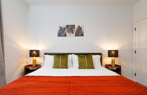 Sunrise Glow Spacious 2BR 2BA 2 King Beds Gym WFH - Foto 21