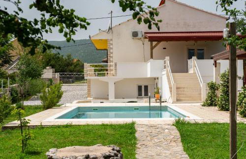 Holiday House Ivan with heated pool - Photo 20