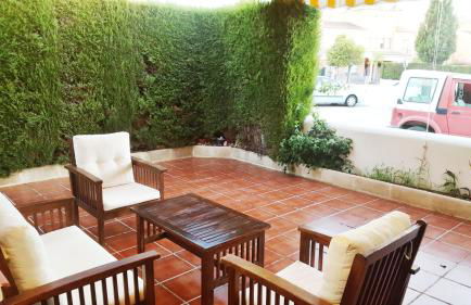 Chalet Adosado con dos terrazas y piscina - Photo 3