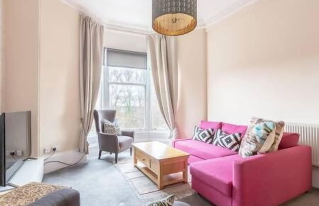 Maya's Glasgow Holiday Homes - Photo 19