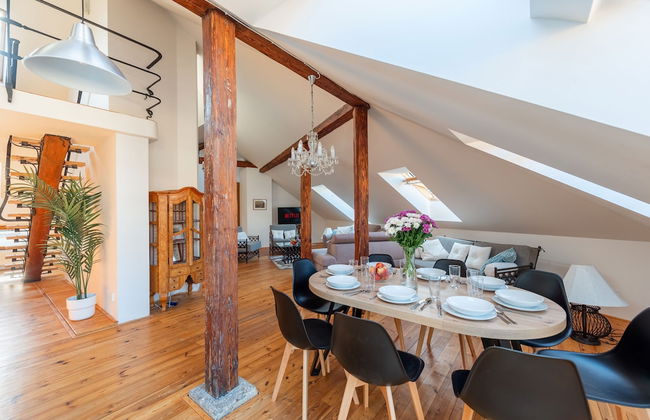 Spacious 2-level apart National Theatre - Foto 12