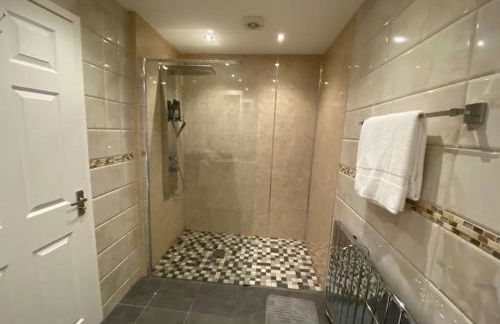 The Crest Hillside Retreat With Hot Tub - Foto 9