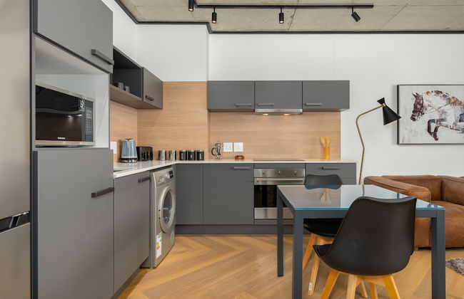 Bridgewater One Luxury Apartments - Photo 61