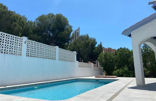 Villa con piscina a un paso de la playa - Photo 4