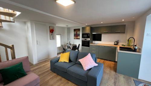 LES RONCES - Photo 2, stove