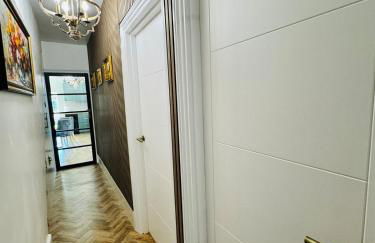 Designer 2 Bed Luxury Apartament with Private Garden in London - Foto 19