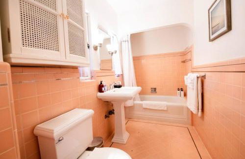 The Marlowe Terrace Suite - Vintage Luxury at the Beach - Hotel Amenities - Foto 10