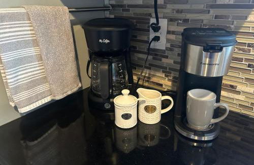 Modern Abode 2BR Near UofR, Highland, Downtown Rochester, NY Sleeps 4 - Foto 37