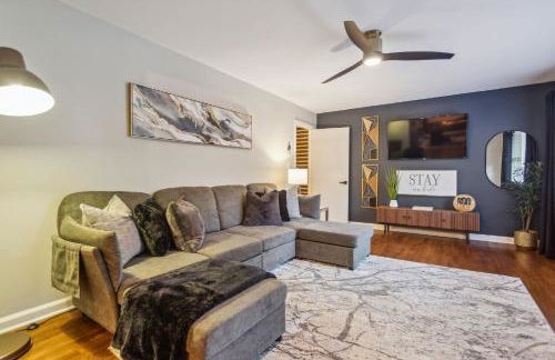 Spacious 4BR Retreat in Vibrant Smyrna Near Lakes - Foto 1