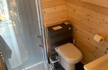 Conifer Cabins - Photo 13